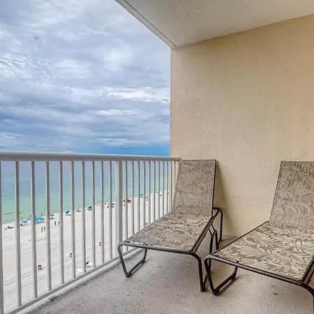 Majestic Beach Resort Tower 1-711
